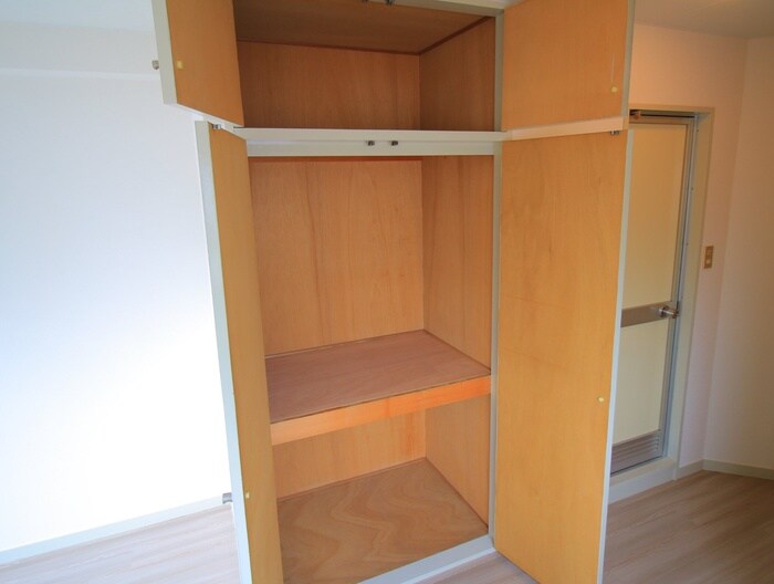 物件内観写真10　(収納)