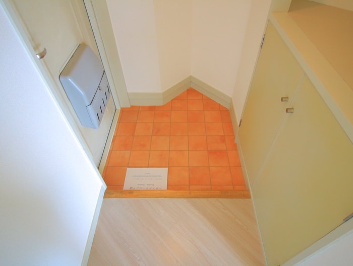 物件内観写真13　(玄関)