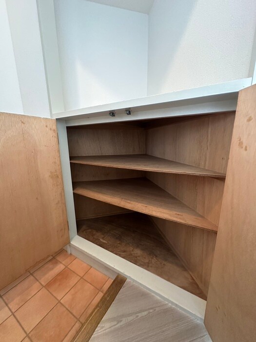 物件内観写真15　(靴箱)