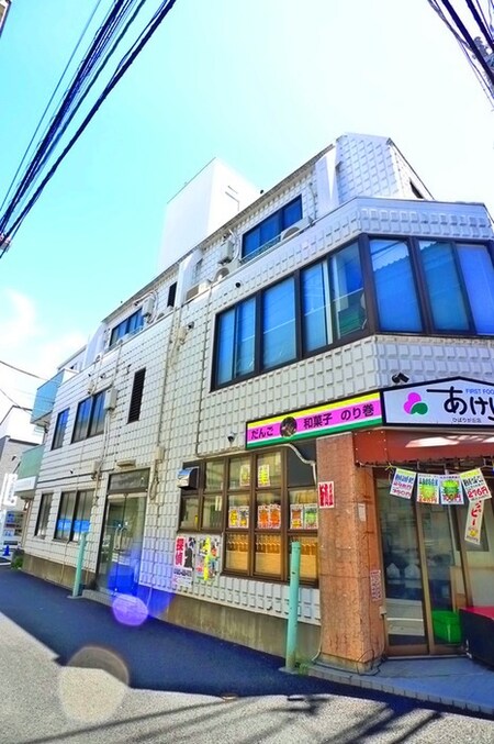 ラークビル外観写真