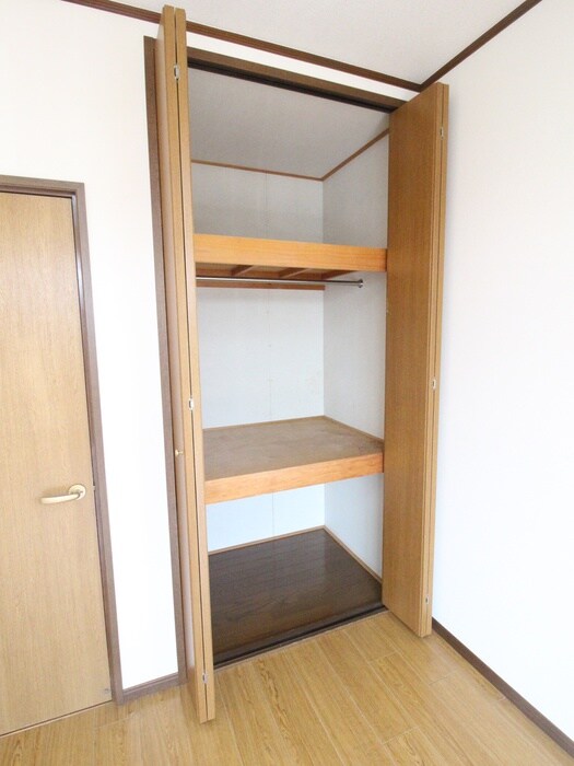物件内観写真10　(収納)