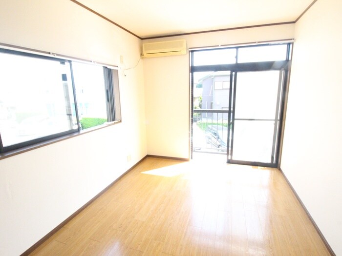 物件内観写真19　(居室)