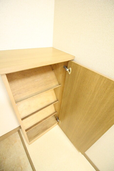 物件内観写真15　(靴箱)