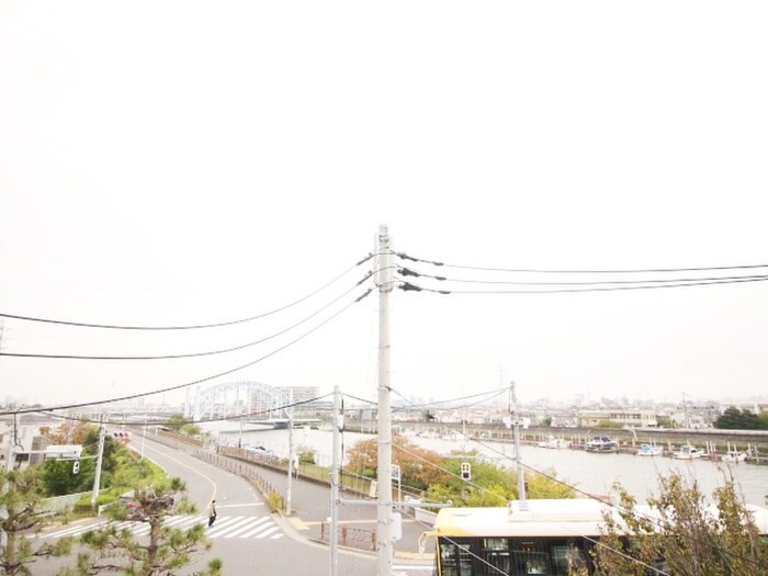 物件内観写真14　(室内からの展望)