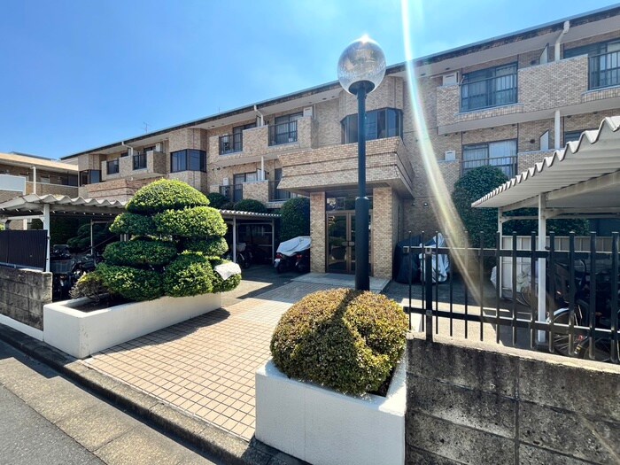 物件外観写真2　(外観写真)