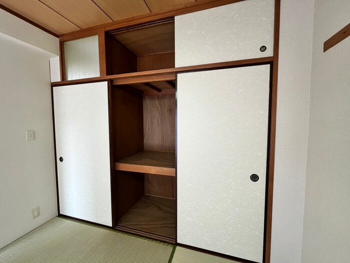 物件内観写真16　(収納)