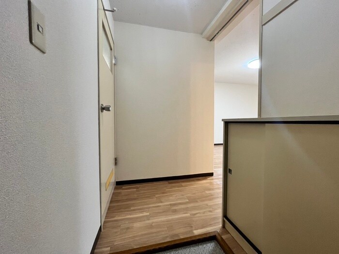 物件内観写真18　(廊下)