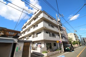 メゾンシャルム外観写真