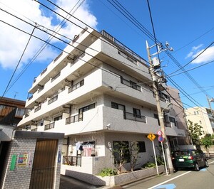 メゾンシャルム外観写真