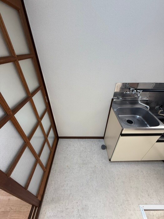 物件内観写真12　(洗濯機置場)