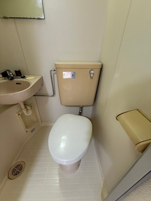 物件内観写真14　(トイレ)