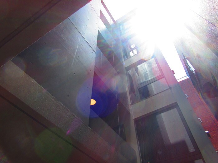 物件外観写真6　(エントランス部分)