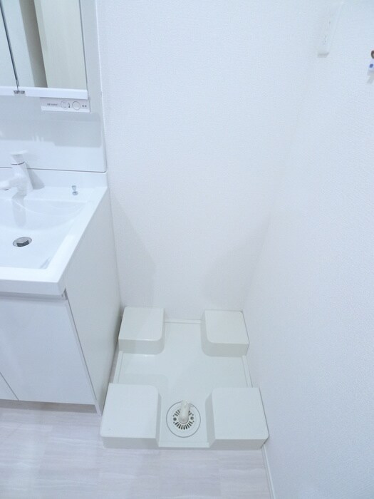 物件内観写真5　(ベランダ・バルコニー)