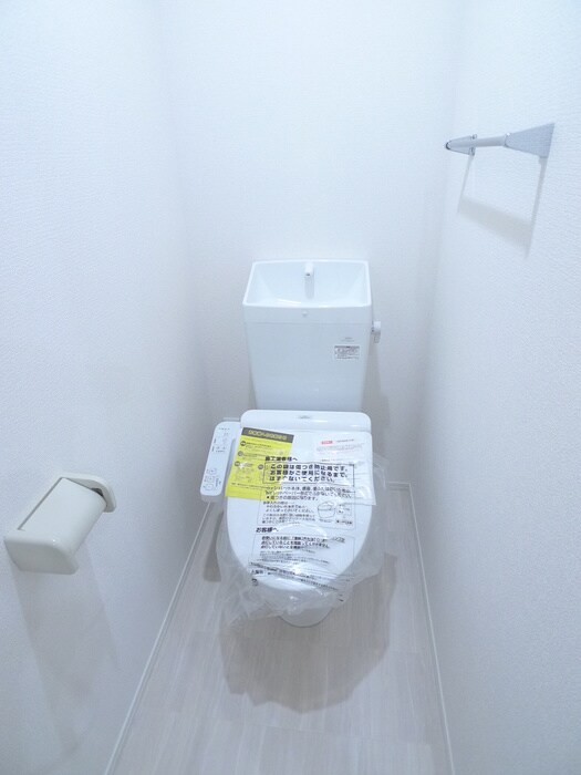 物件内観写真8　(トイレ)