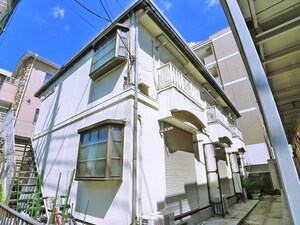 ファミーユ齋藤外観写真