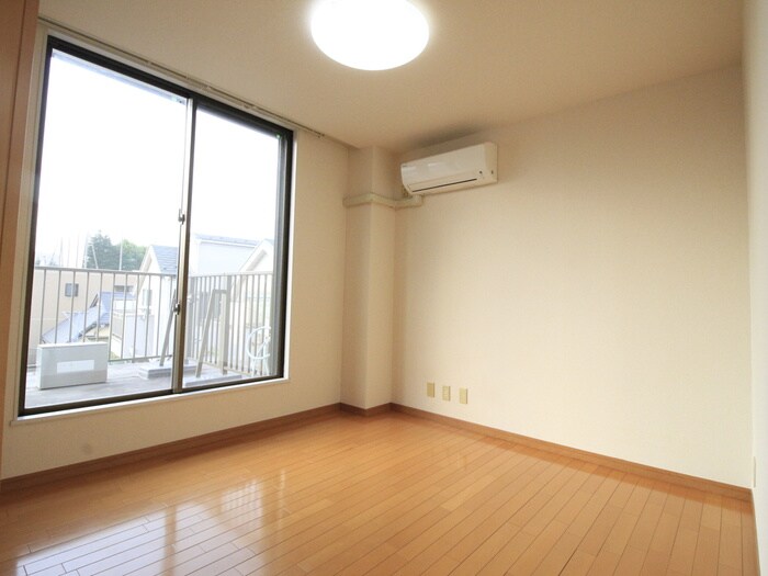 物件内観写真10　(居室)