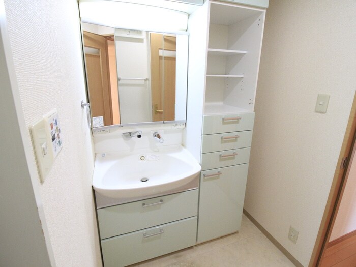 物件内観写真15　(洗面)