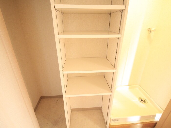 物件内観写真17　(収納)