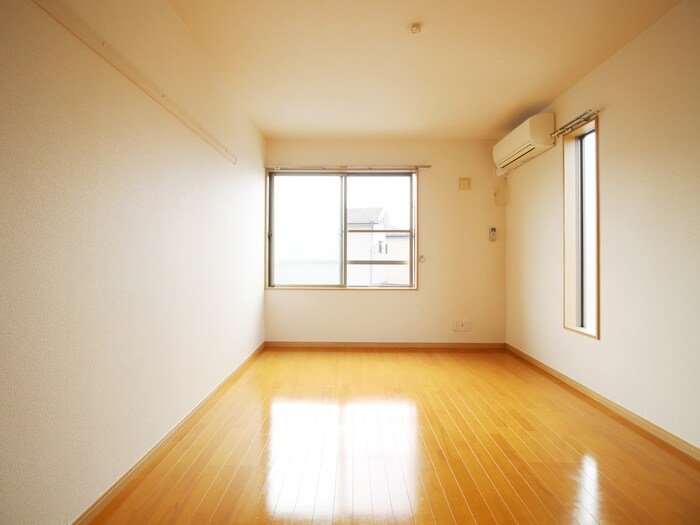 物件内観写真18　(室内からの展望)