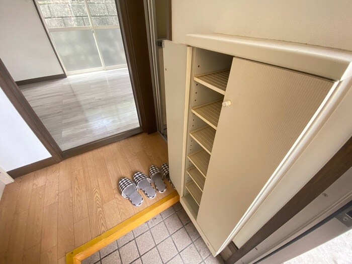 物件内観写真14　(靴箱)