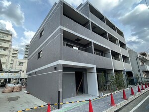 アヴァンカーサ三鷹外観写真