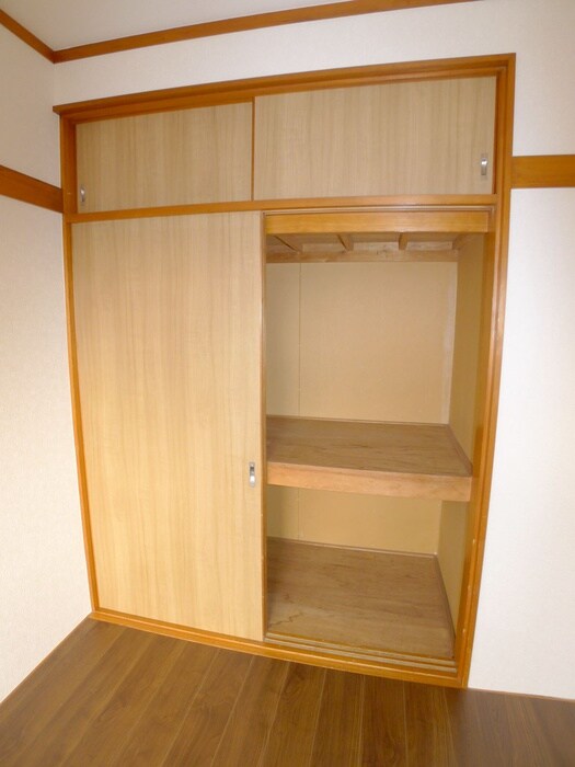 物件内観写真15　(収納)