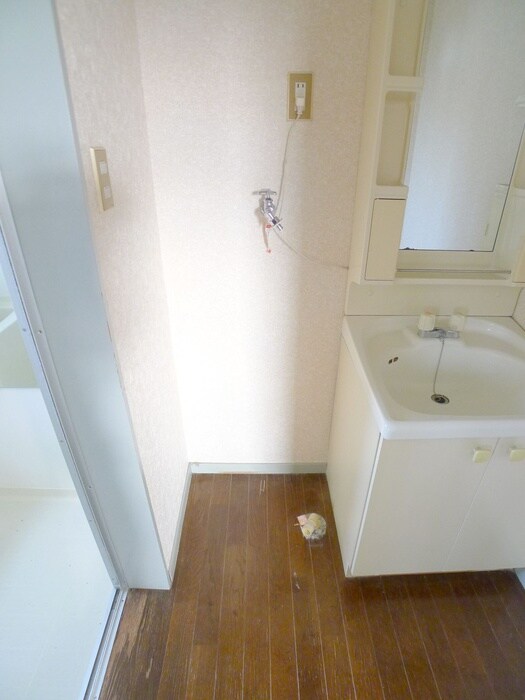 物件内観写真19　(洗濯機置場)