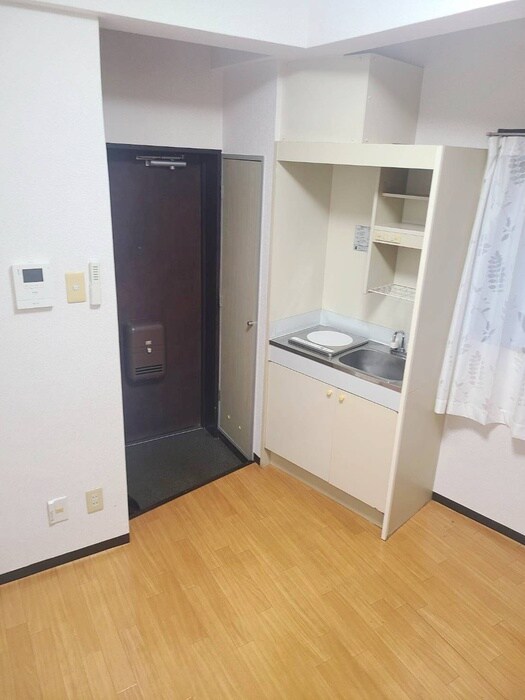 物件内観写真6　(居室)