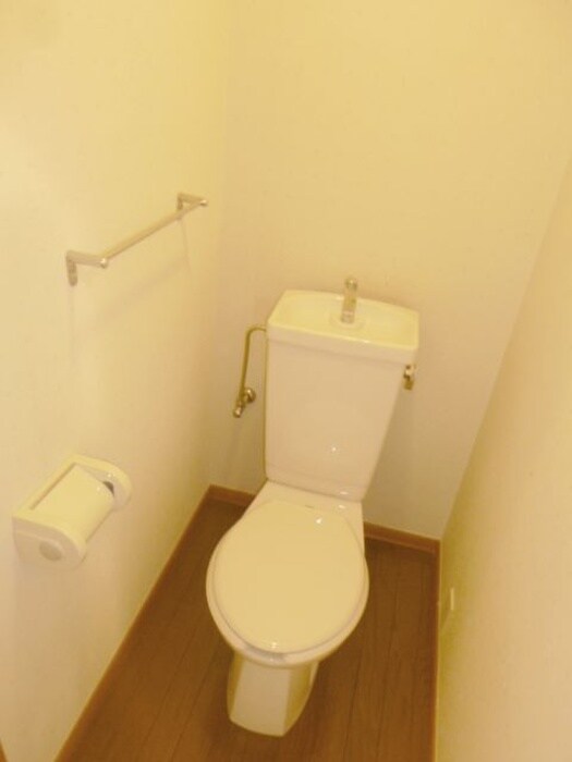 物件内観写真13　(トイレ)