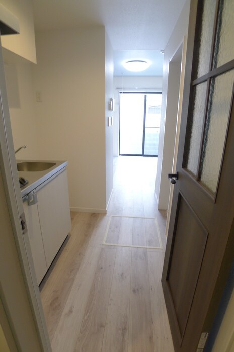 物件内観写真16　(廊下)