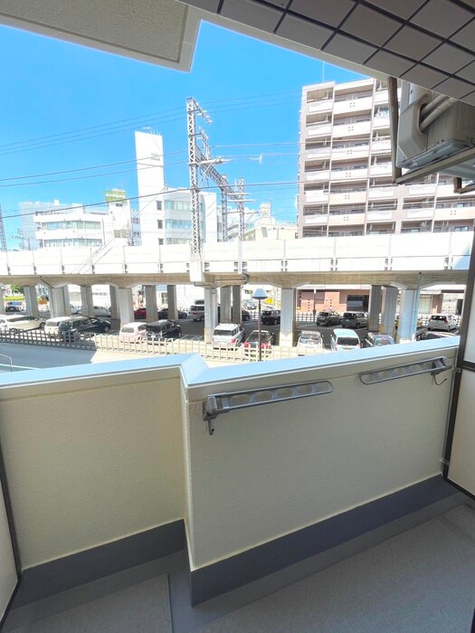 物件内観写真16　(室内からの展望)