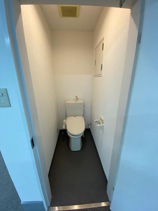 物件内観写真12　(トイレ)