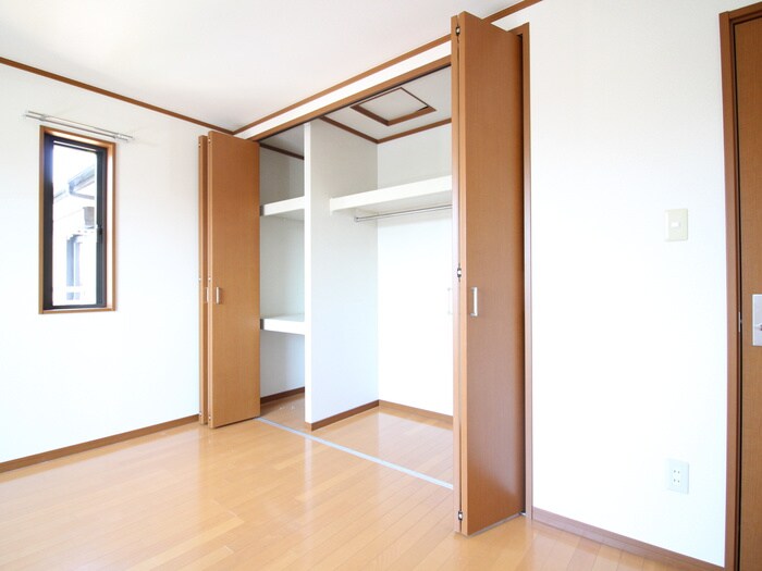 物件内観写真9　(収納)