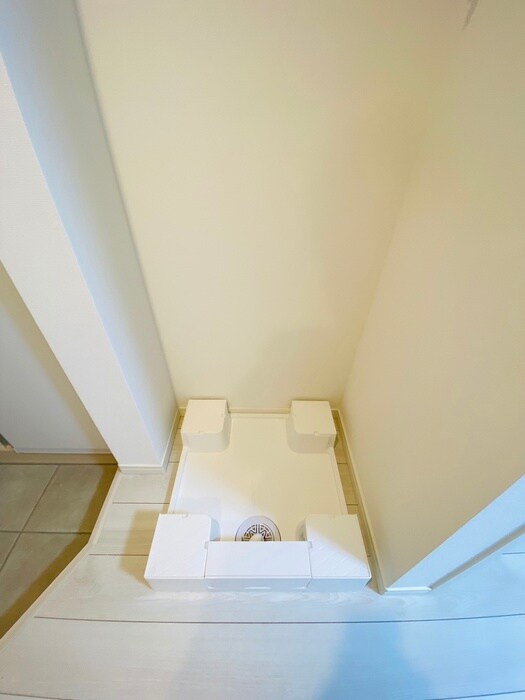 物件内観写真15　(洗濯機置場)