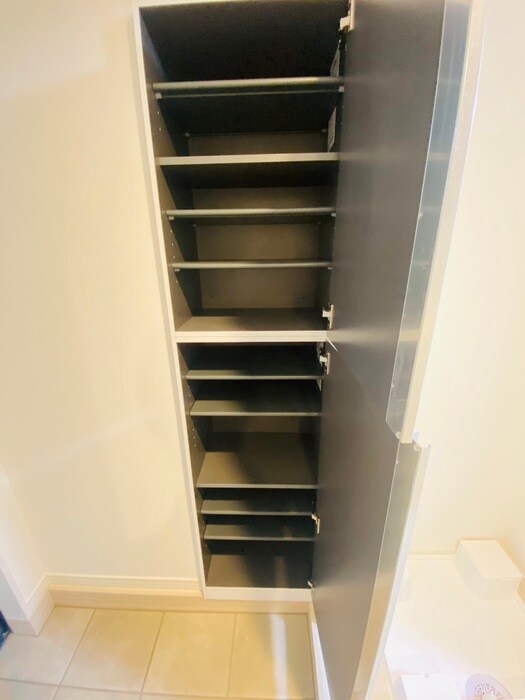 物件内観写真18　(靴箱)