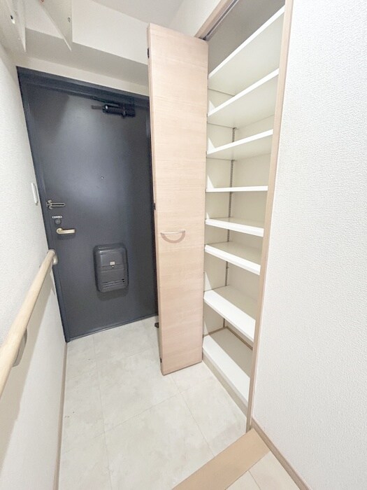 物件内観写真15　(靴箱)