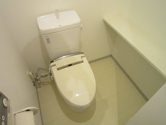 物件内観写真8　(トイレ)