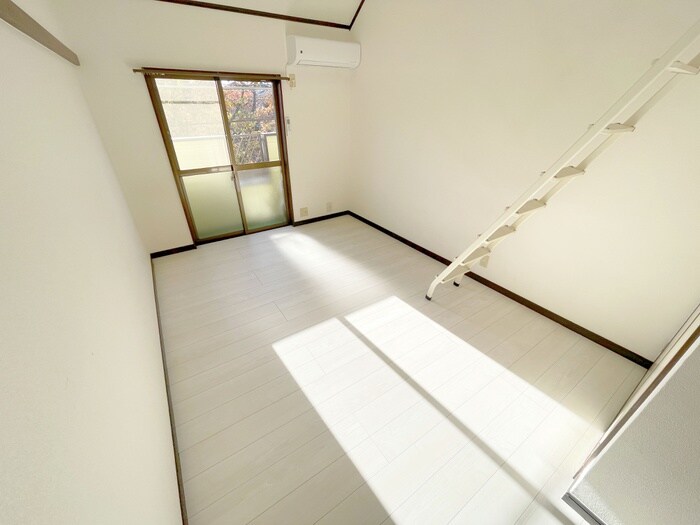 物件内観写真7　(居室)