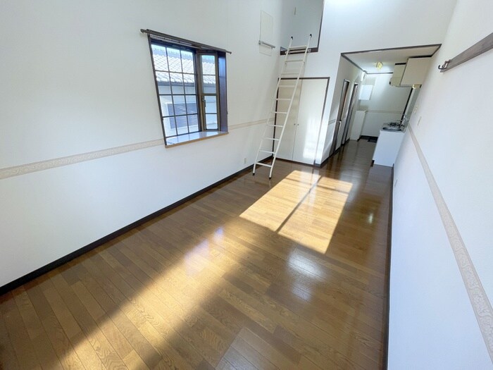 物件内観写真8　(居室)