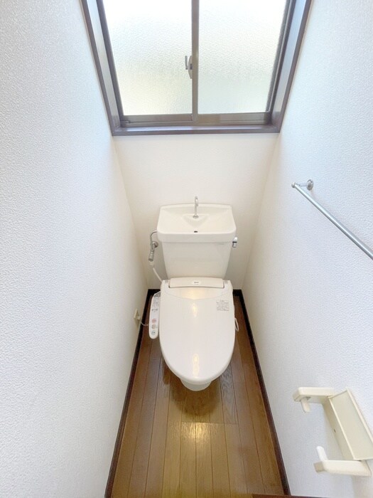 物件内観写真13　(トイレ)