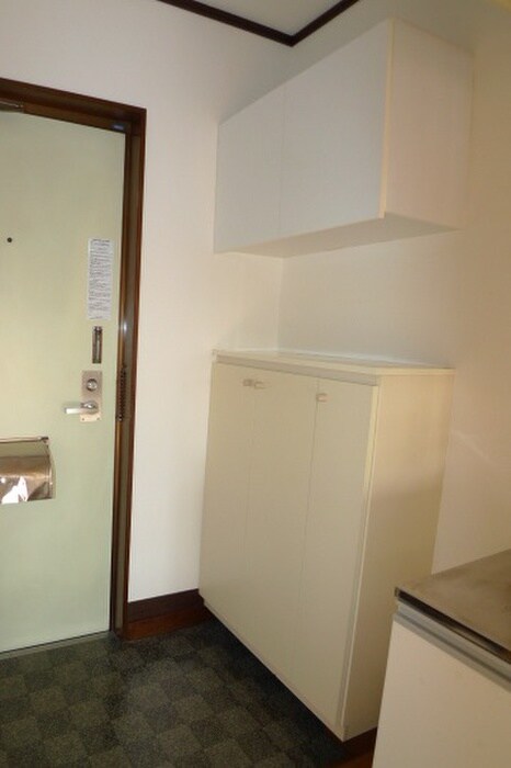 物件内観写真18　(靴箱)