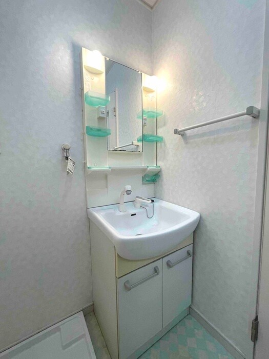 物件内観写真11　(洗面)