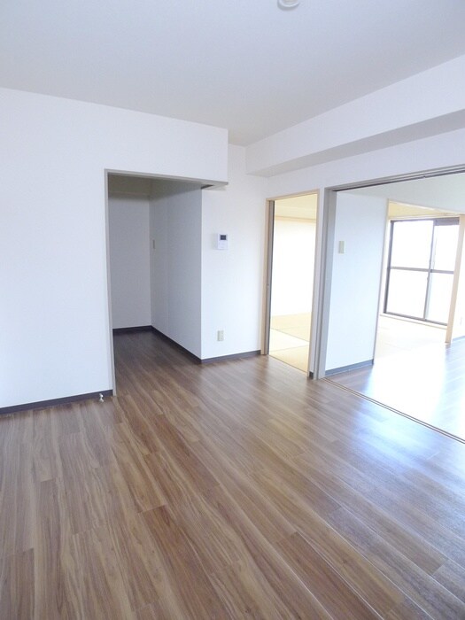 物件内観写真8　(居室)