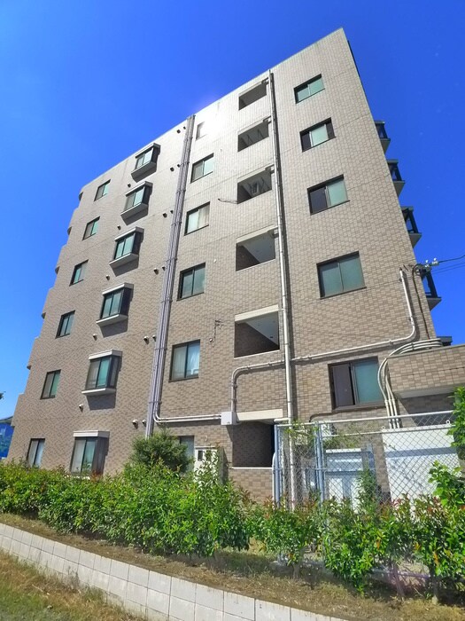 物件外観写真6　(駐輪場)