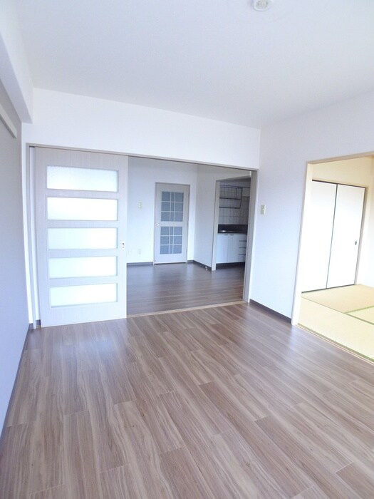 物件内観写真10　(居室)