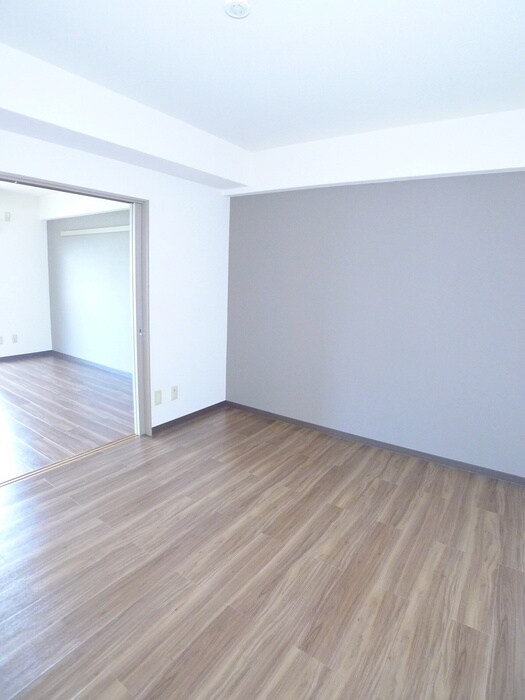 物件内観写真14　(居室)