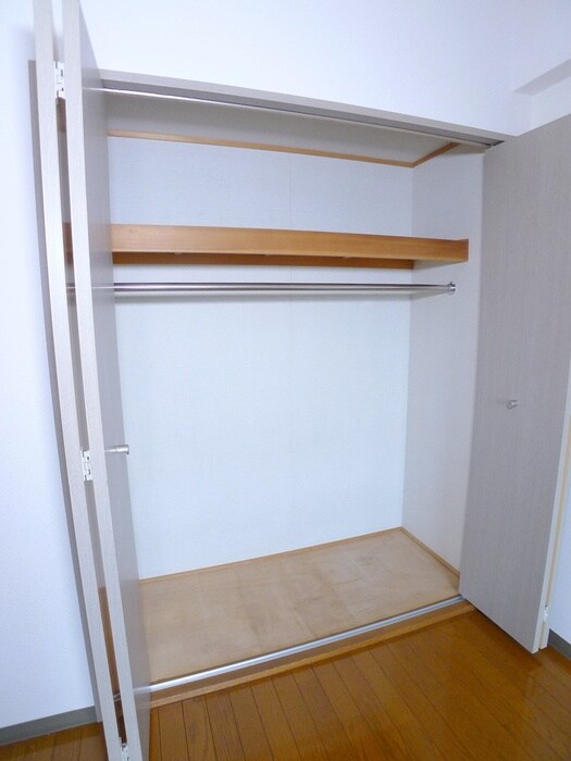 物件内観写真18　(収納)