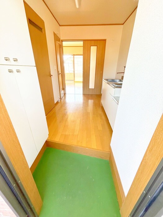 物件内観写真17　(玄関)