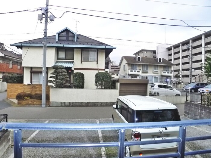 物件内観写真22　(室内からの展望)