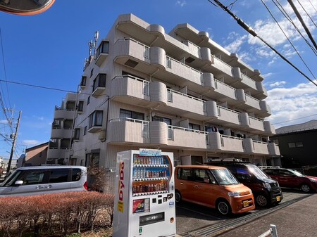 サリナス千代田外観写真